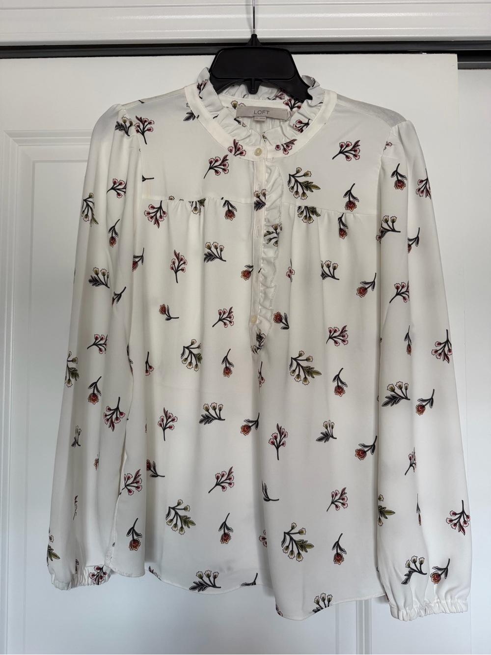 LOFT Bundle: 10 items NWT & like new - Picture 7 of 10